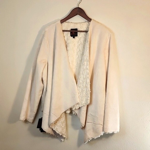 Adrienne Landau ivory faux fur water fall open front plus size coat size 1X NWT